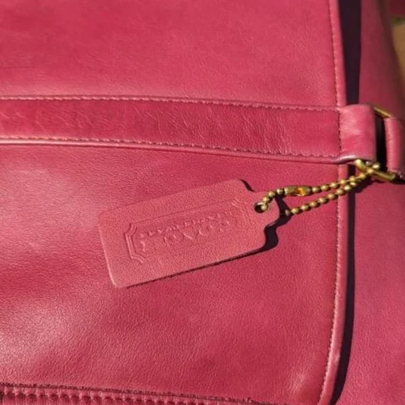 Ultra Rare unidentified MYSTERY coach bag! 🦄 - Picture 5 of 12